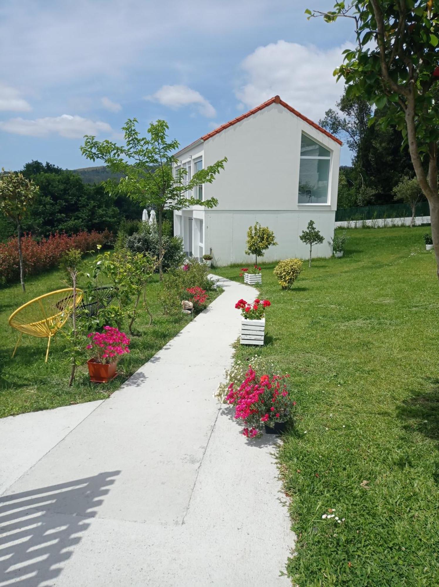 Casas Turisticas Lar Jardin - Parking Privado Santiago de Compostela Kültér fotó